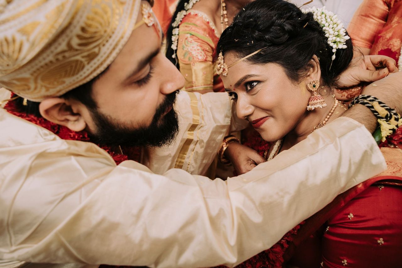 Indian wedding of Chaitra and Kunal  captured beautifully at one of the best wedding venues in Bangalore by Arjun Kamath